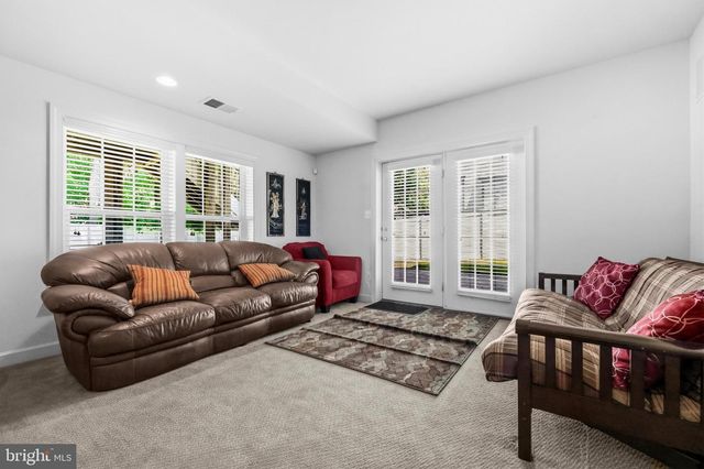 9502 FERRY HALL CT, Alexandria, VA 22309