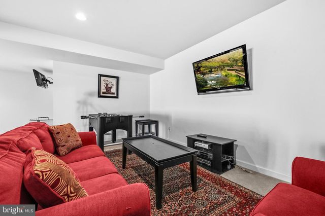 9502 FERRY HALL CT, Alexandria, VA 22309