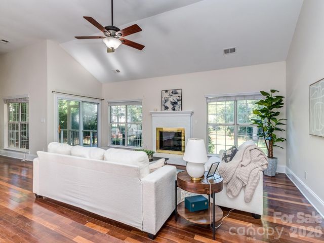 7024 Passeres Court, Charlotte, NC 28215