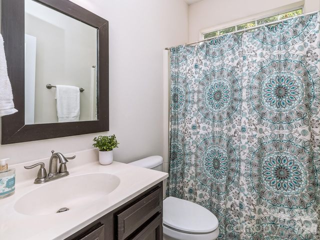 7024 Passeres Court, Charlotte, NC 28215