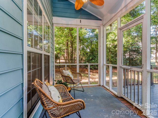 7024 Passeres Court, Charlotte, NC 28215