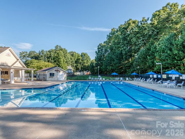 7024 Passeres Court, Charlotte, NC 28215