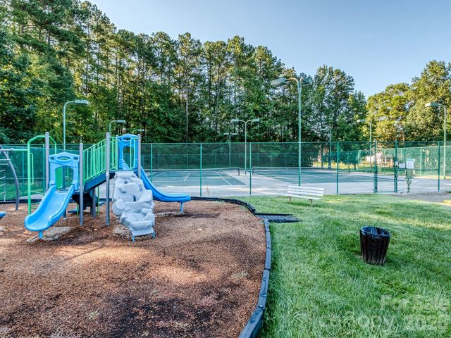 7024 Passeres Court, Charlotte, NC 28215