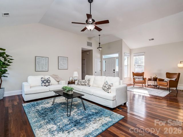7024 Passeres Court, Charlotte, NC 28215