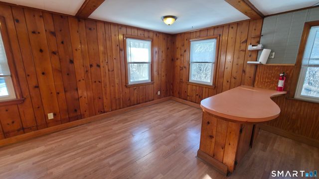 32 Post Street, Waterbury, CT 06706