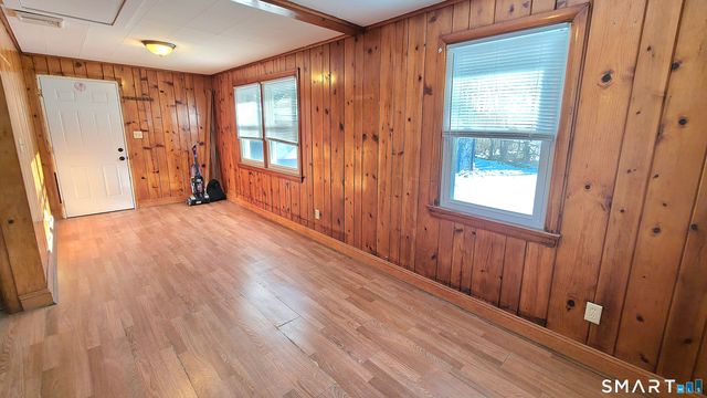 32 Post Street, Waterbury, CT 06706