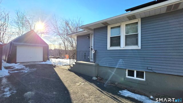 32 Post Street, Waterbury, CT 06706