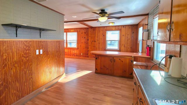 32 Post Street, Waterbury, CT 06706