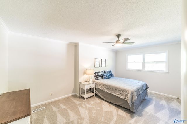 7710 Shadow Bend Drive SE, Huntsville, AL 35802
