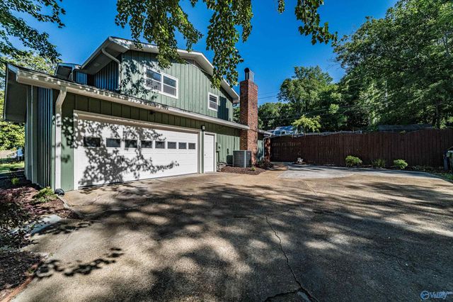 7710 Shadow Bend Drive SE, Huntsville, AL 35802