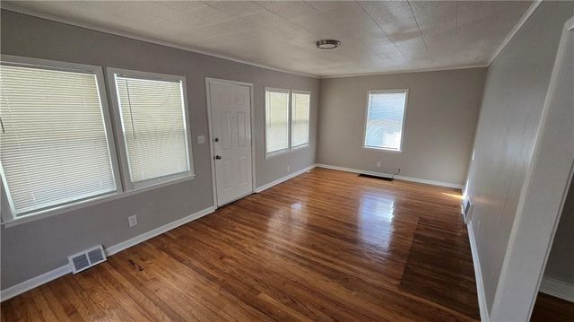 402 Van Brunt Boulevard, Kansas City, MO 64124