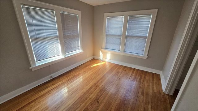 402 Van Brunt Boulevard, Kansas City, MO 64124