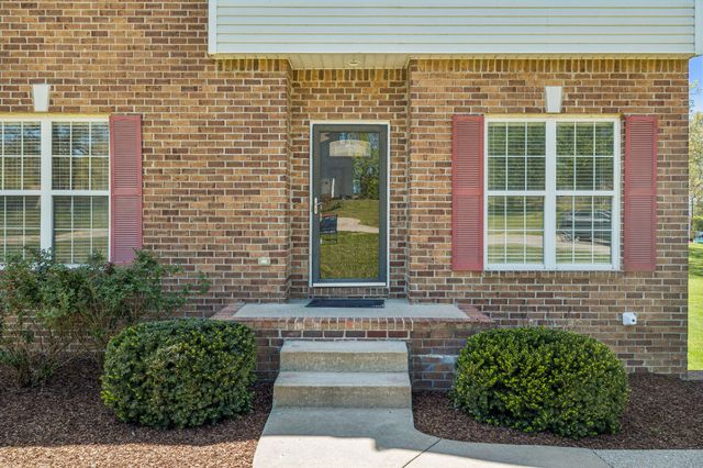 7415 Master Shane Rd, Fairview, TN 37062