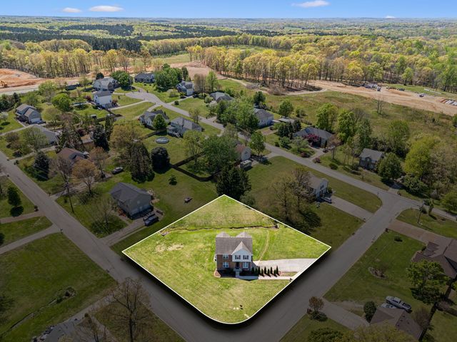 7415 Master Shane Rd, Fairview, TN 37062