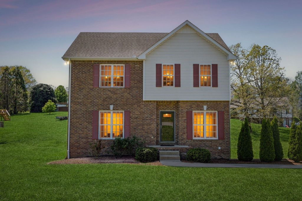 7415 Master Shane Rd, Fairview, TN 37062