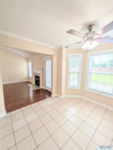 102 W Kilburn Circle W, Madison, AL 35758