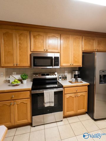 102 W Kilburn Circle W, Madison, AL 35758