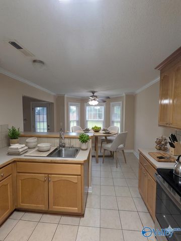 102 W Kilburn Circle W, Madison, AL 35758