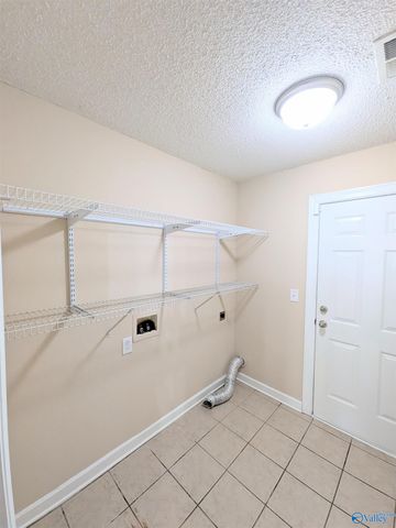 102 W Kilburn Circle W, Madison, AL 35758