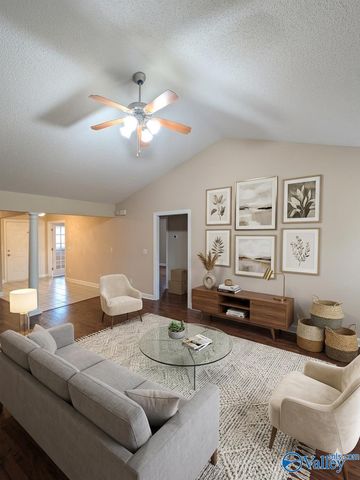 102 W Kilburn Circle W, Madison, AL 35758