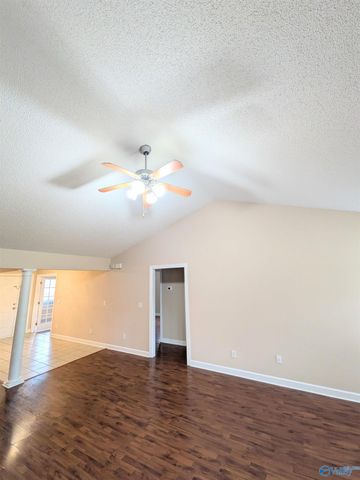 102 W Kilburn Circle W, Madison, AL 35758
