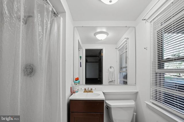 27 N MARMIC DR, Southampton, PA 18966