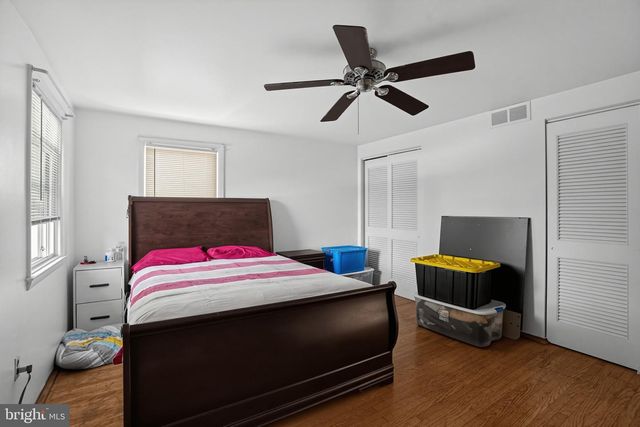 27 N MARMIC DR, Southampton, PA 18966