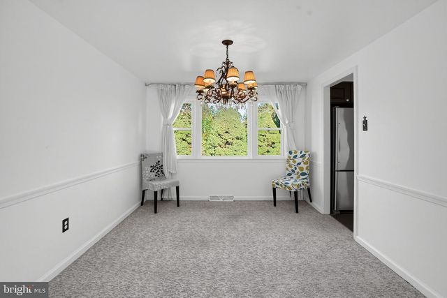 27 N MARMIC DR, Southampton, PA 18966