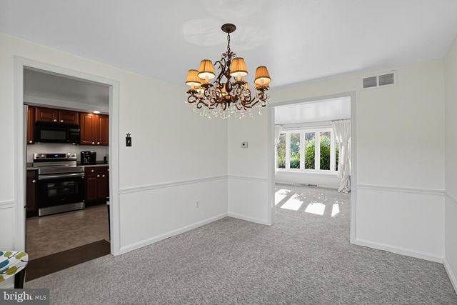 27 N MARMIC DR, Southampton, PA 18966