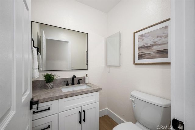 6013 Loynes, Long Beach, CA 90803