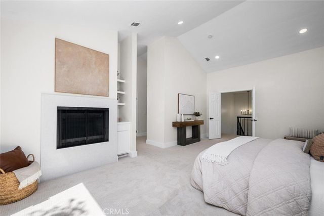 6013 Loynes, Long Beach, CA 90803