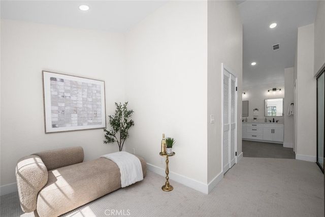 6013 Loynes, Long Beach, CA 90803