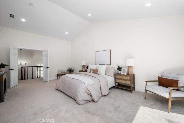 6013 Loynes, Long Beach, CA 90803