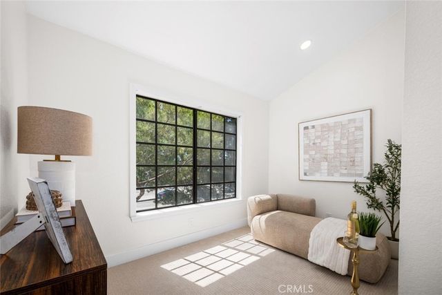 6013 Loynes, Long Beach, CA 90803