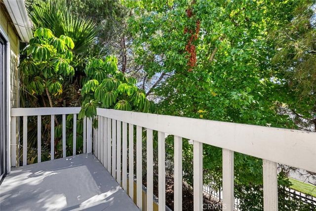 6013 Loynes, Long Beach, CA 90803