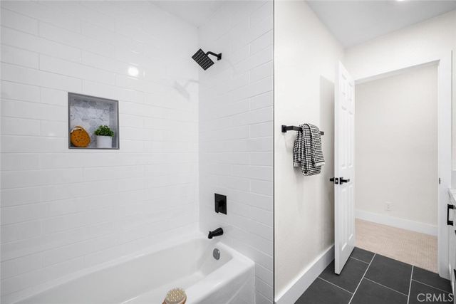 6013 Loynes, Long Beach, CA 90803