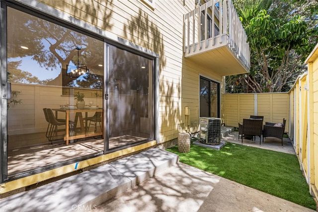 6013 Loynes, Long Beach, CA 90803