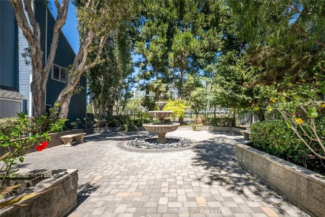 6013 Loynes, Long Beach, CA 90803