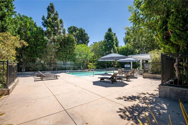 6013 Loynes, Long Beach, CA 90803
