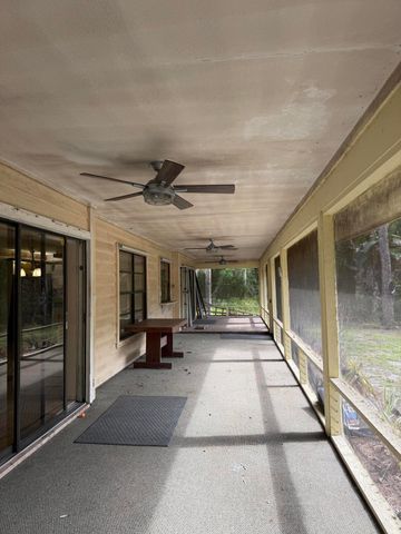 1140 SE Buttonwood Circle, Stuart, FL 34997