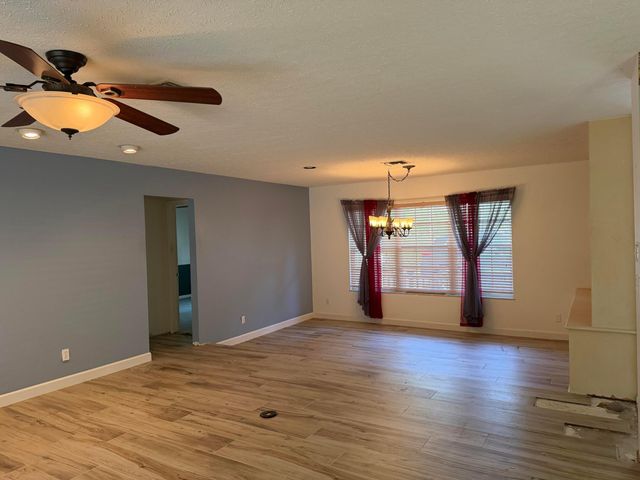 1140 SE Buttonwood Circle, Stuart, FL 34997