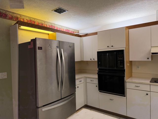1140 SE Buttonwood Circle, Stuart, FL 34997