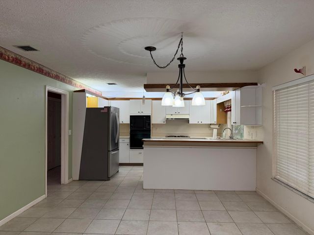 1140 SE Buttonwood Circle, Stuart, FL 34997