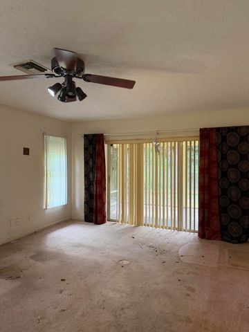 1140 SE Buttonwood Circle, Stuart, FL 34997