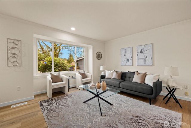 22005 120th Place SE, Kent, WA 98031