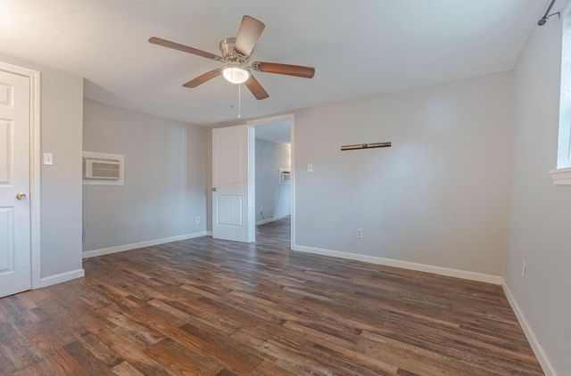 4206 Walker Street B, Houston, TX 77023