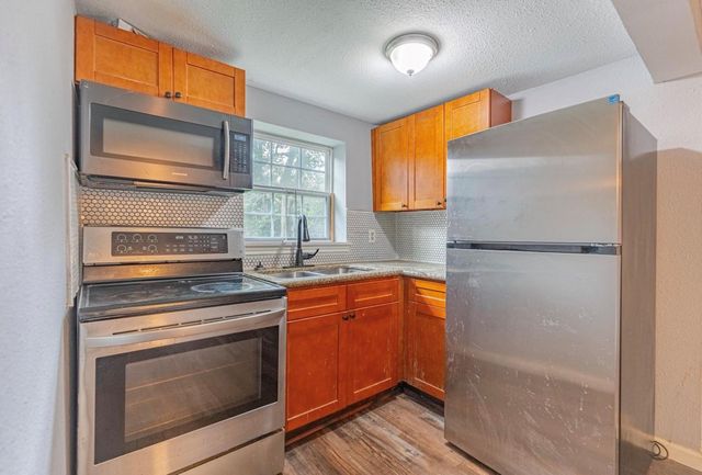 4206 Walker Street B, Houston, TX 77023