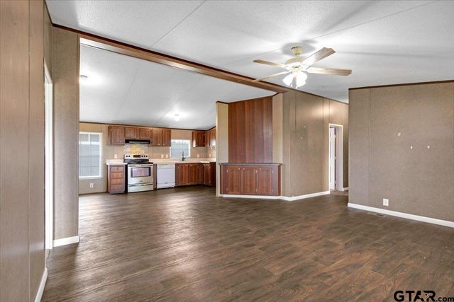 10473 County Road 3116, Winona, TX 75792