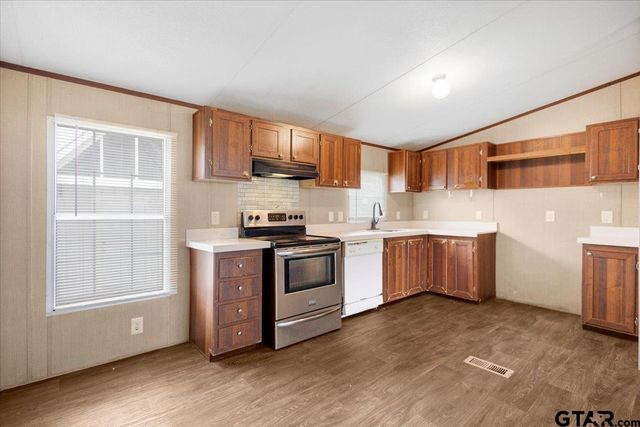 10473 County Road 3116, Winona, TX 75792