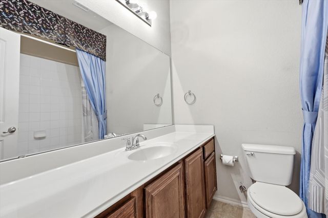 832 Clear Creek Drive, Desoto, TX 75115